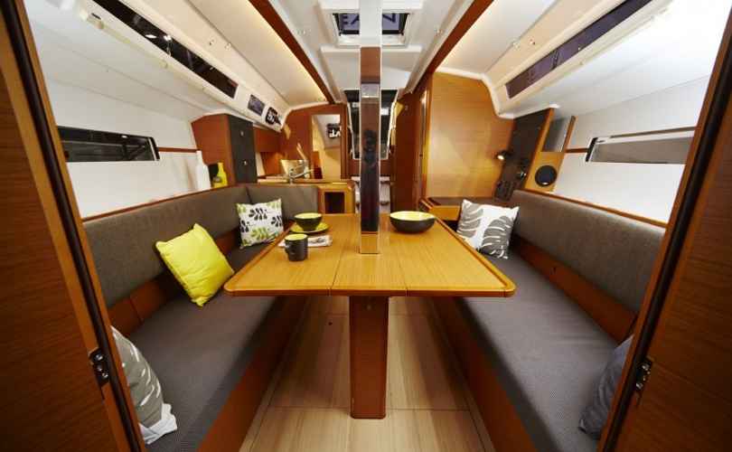 Sun Odyssey 349