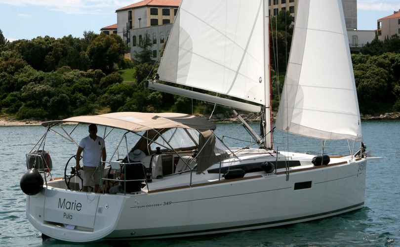 Sun Odyssey 349