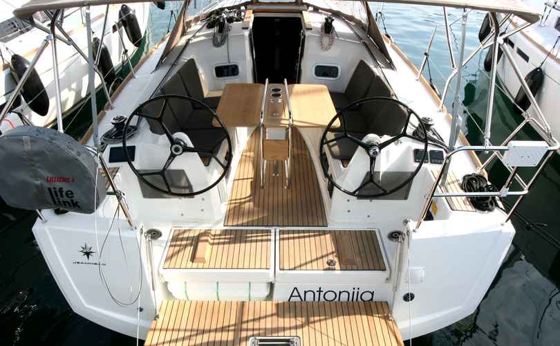 Sun Odyssey 349