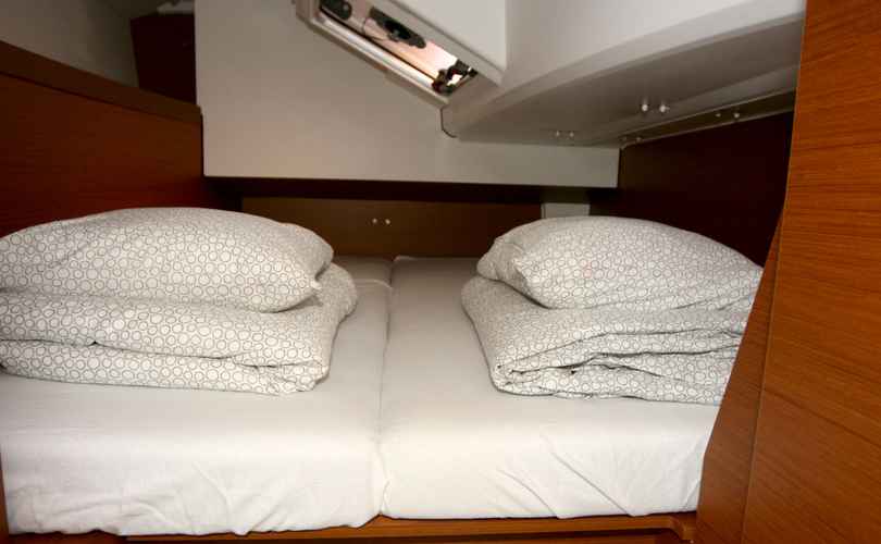 Sun Odyssey 349