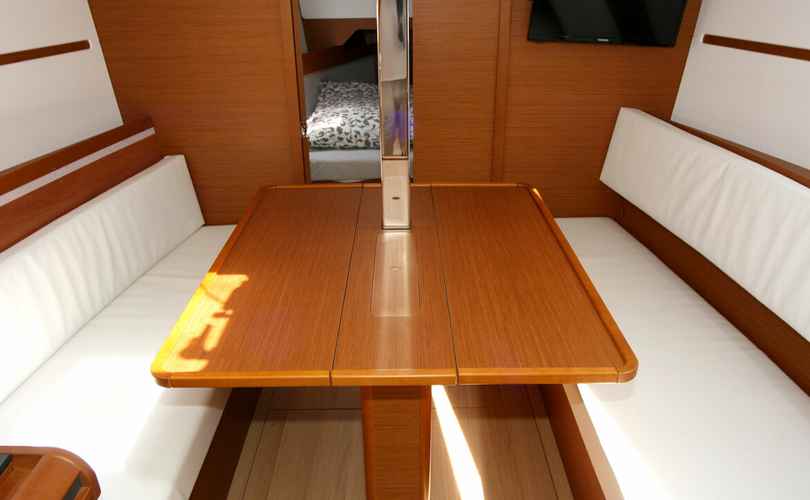 Sun Odyssey 349