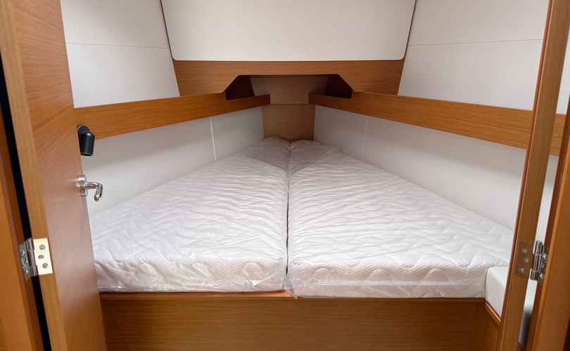 Sun Odyssey 349