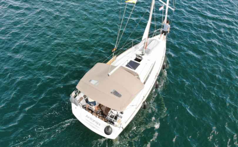 Sun Odyssey 349