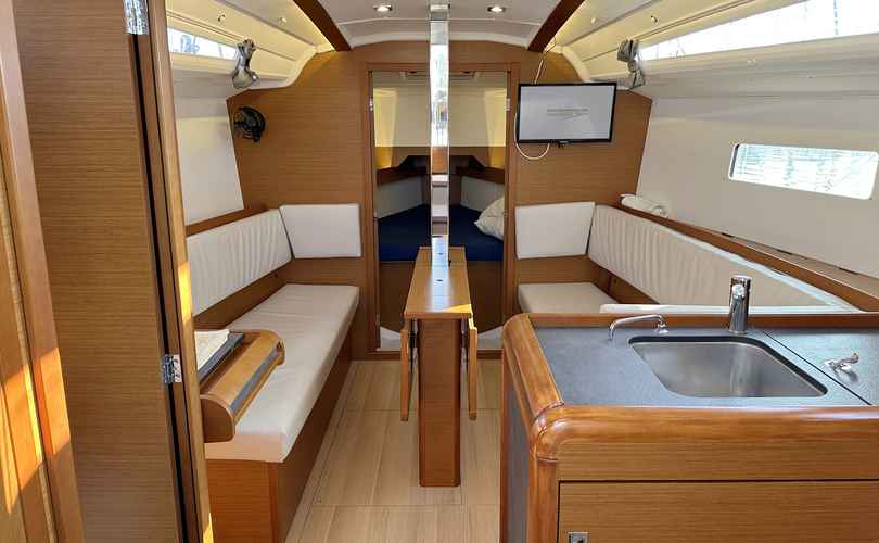 Sun Odyssey 349