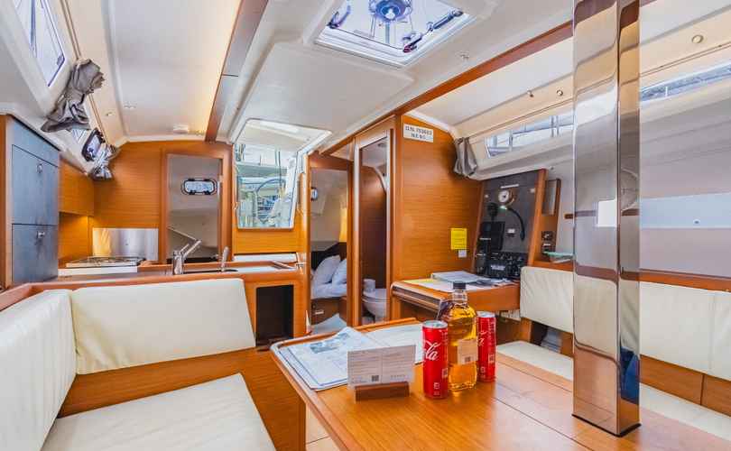 Photo Sun Odyssey 349 (2024)