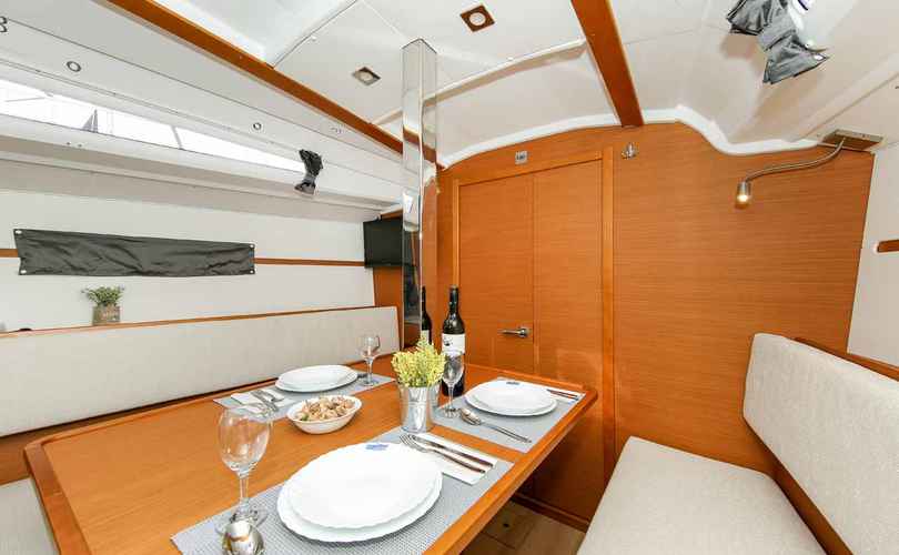 Photo Sun Odyssey 349 (2017)