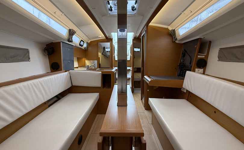 Photo Sun Odyssey 349 (2023)