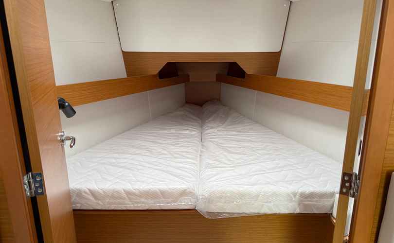 Photo Sun Odyssey 349 (2025)