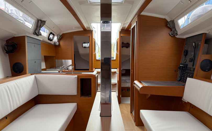 Photo Sun Odyssey 349 (2025)