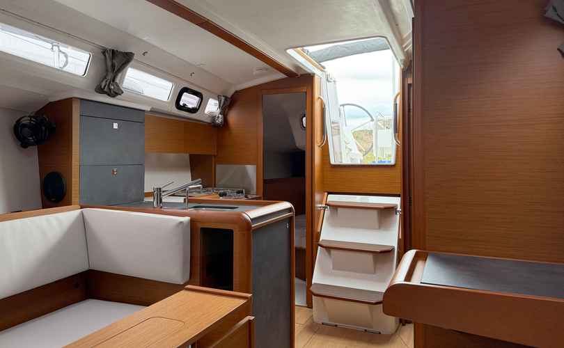 Photo Sun Odyssey 349 (2025)