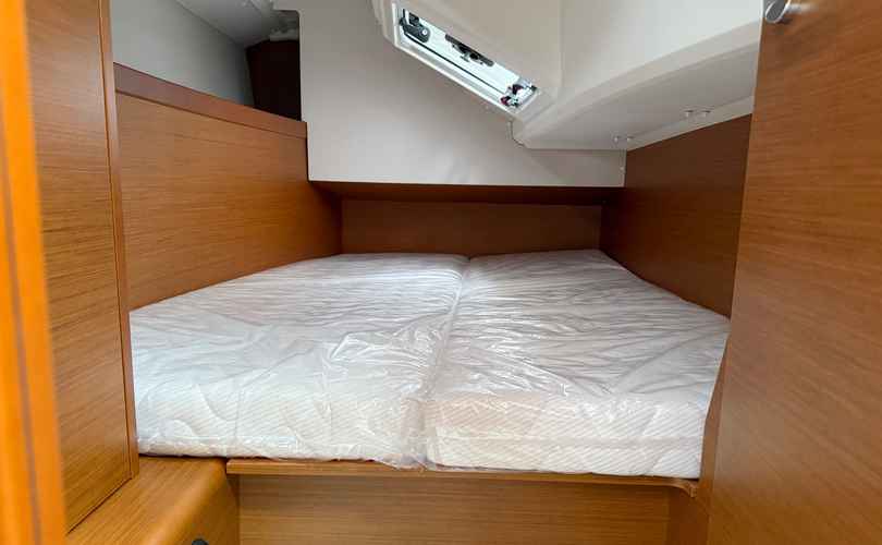 Photo Sun Odyssey 349 (2025)
