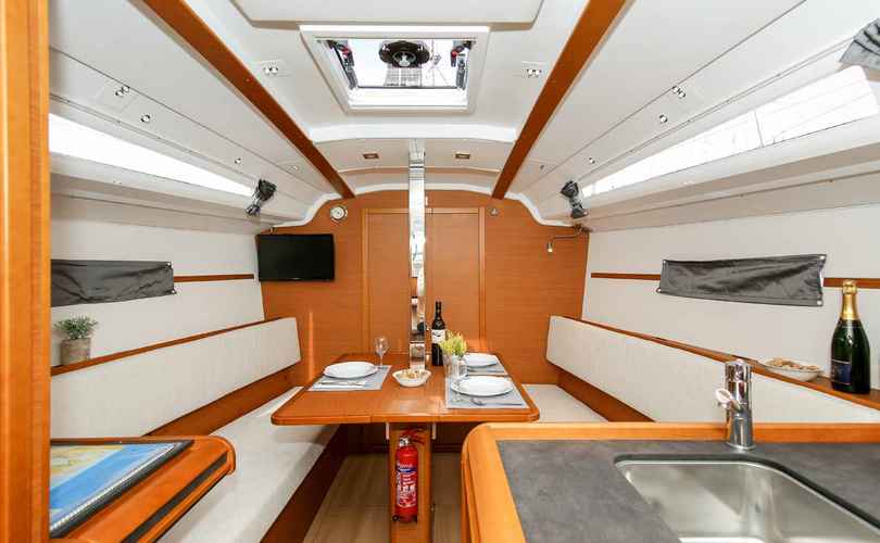 Photo Sun Odyssey 349 (2017)