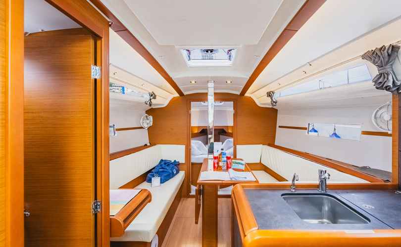 Photo Sun Odyssey 349 (2024)