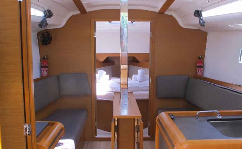 Sun Odyssey 349