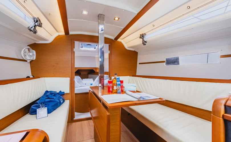 Photo Sun Odyssey 349 (2024)