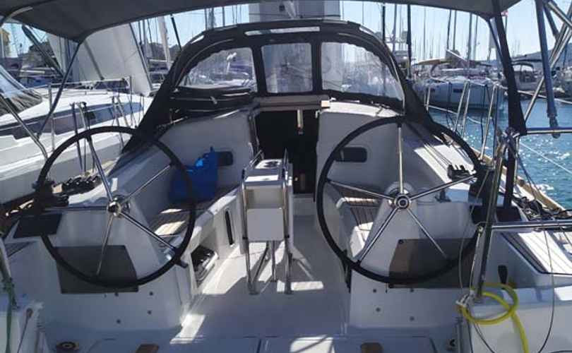 Sun Odyssey 349