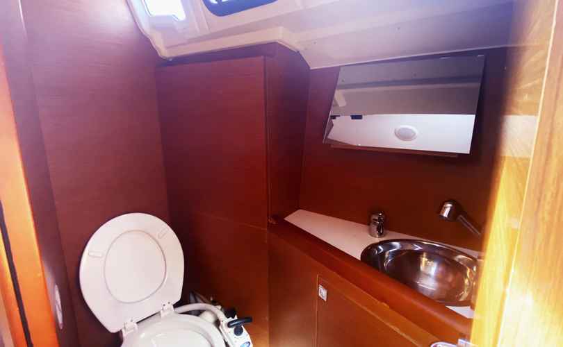 Sun Odyssey 349