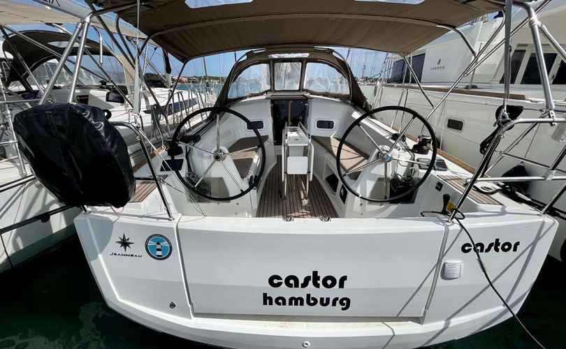 Sun Odyssey 349