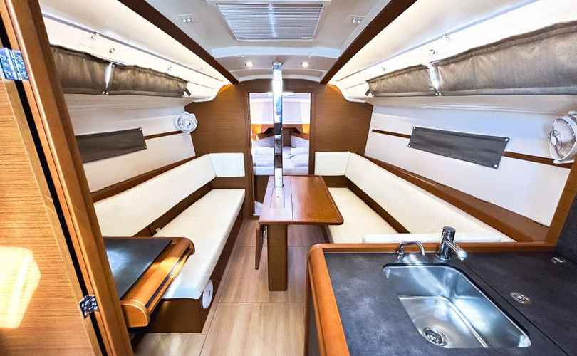 Photo Sun Odyssey 349 (2024)