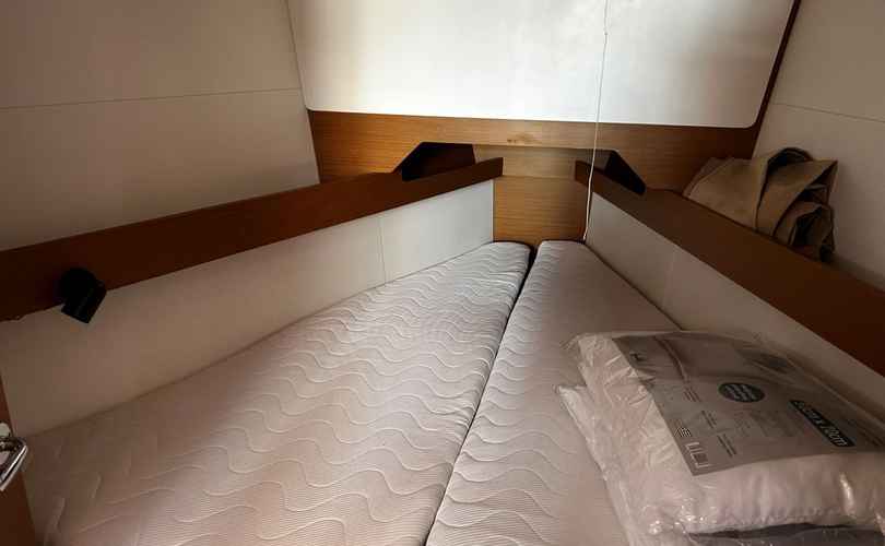 Sun Odyssey 349