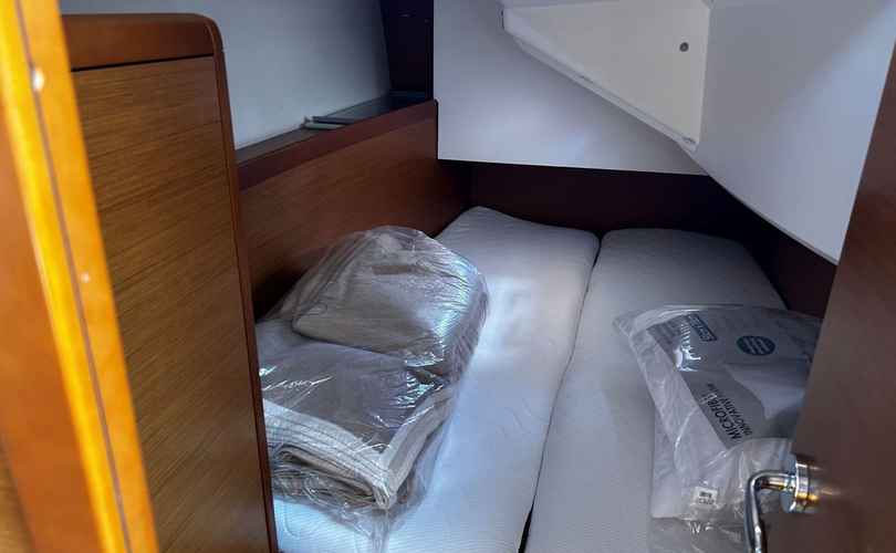 Sun Odyssey 349