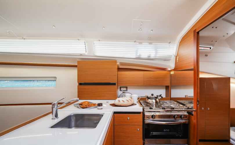 Photo Sun Odyssey 350 (2025)