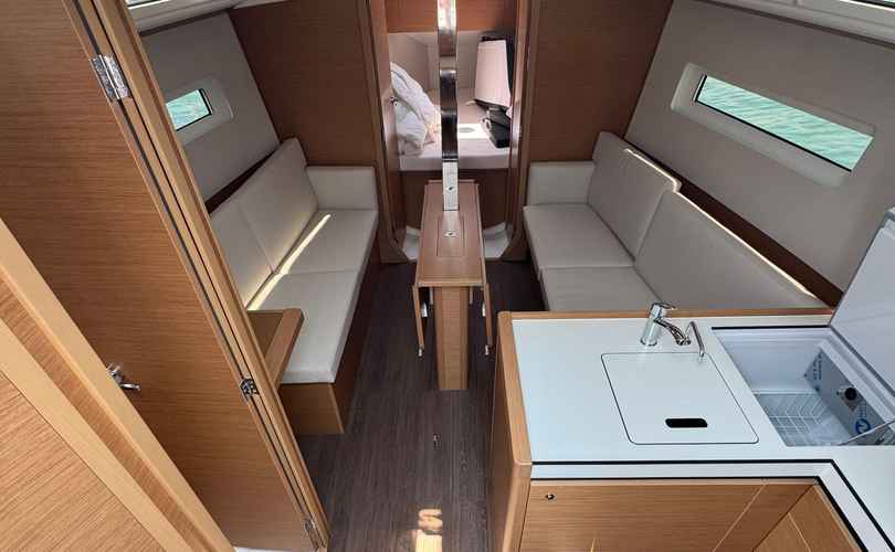 Photo Sun Odyssey 350 (2025)