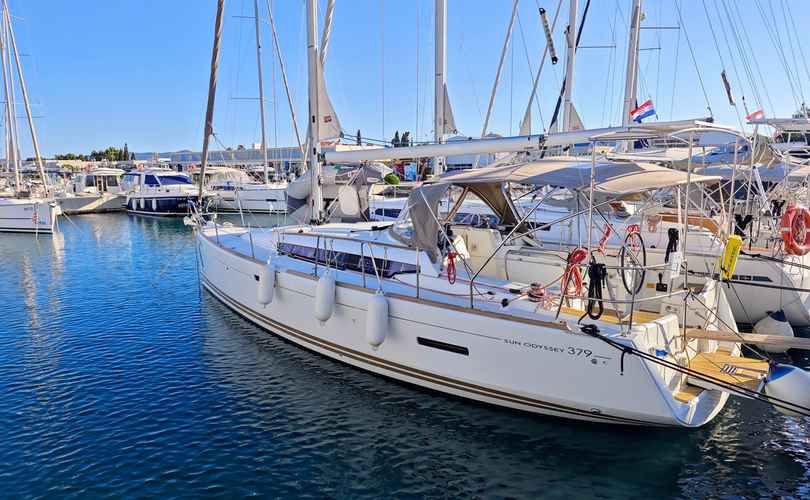 Photo Sun Odyssey 379 (2013)