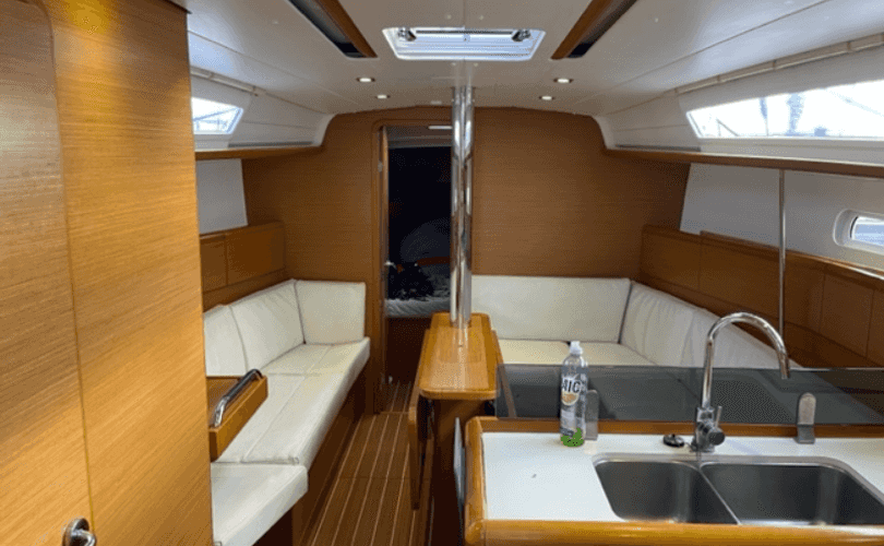 Photo Sun Odyssey 379 (2013)