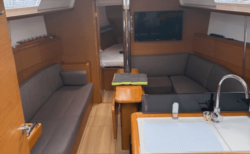 Photo Sun Odyssey 379 (2013)