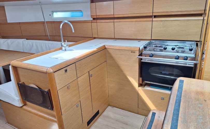 Photo Sun Odyssey 379 (2012)