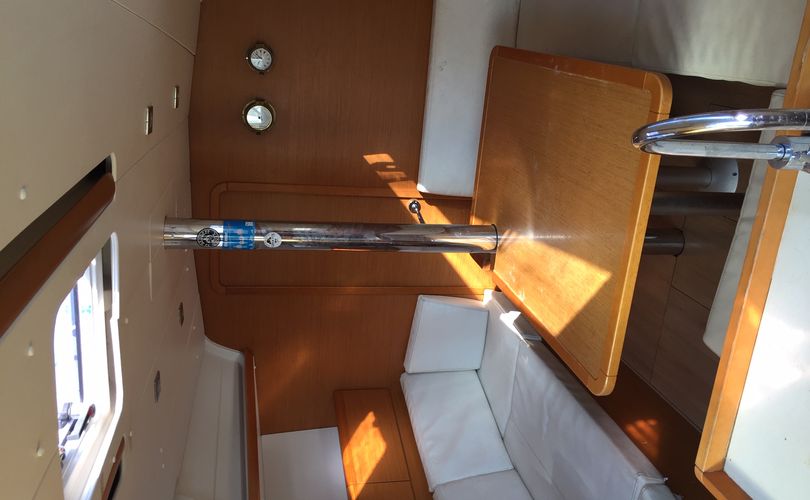 Photo Sun Odyssey 379 (2012)