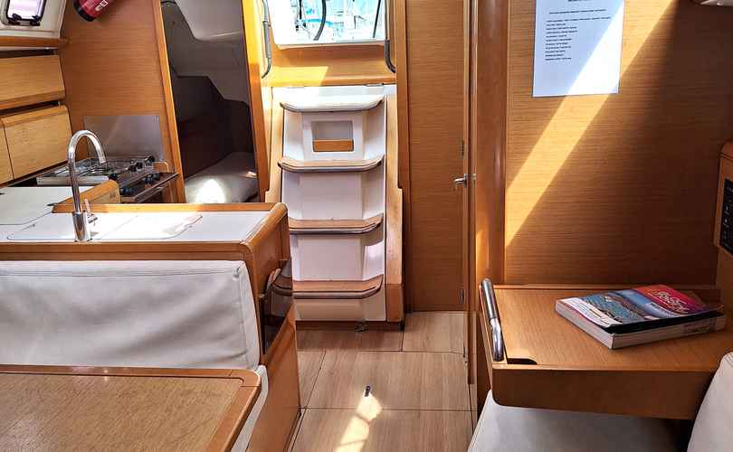 Photo Sun Odyssey 379 (2012)