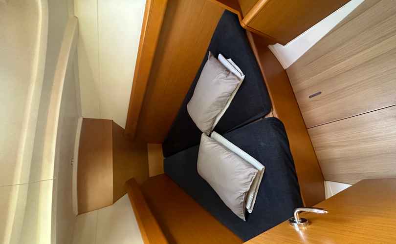 Photo Sun Odyssey 379 (2013)