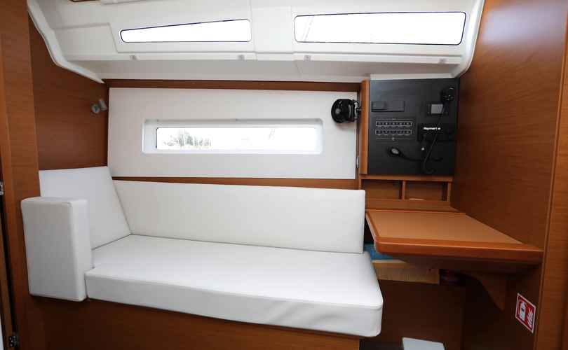 Photo Sun Odyssey 380 (2025)