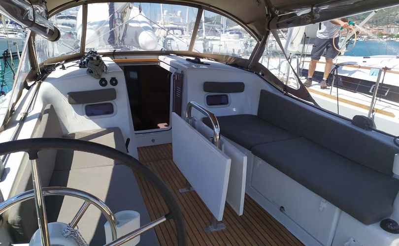 Photo Sun Odyssey 380 (2022)