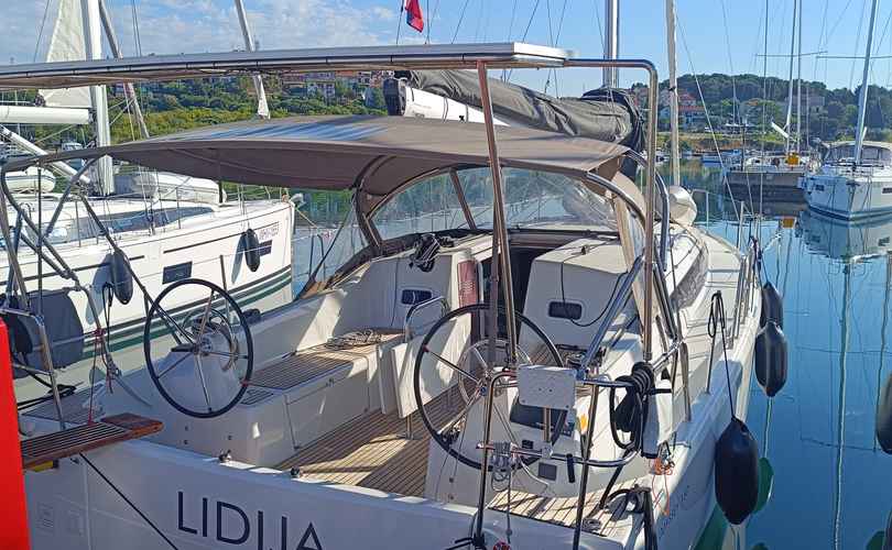 Photo Sun Odyssey 380 (2023)