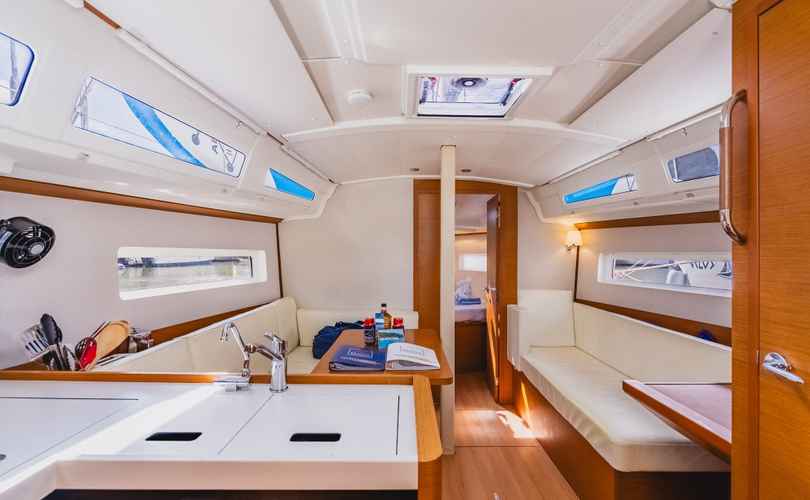 Photo Sun Odyssey 380 (2024)