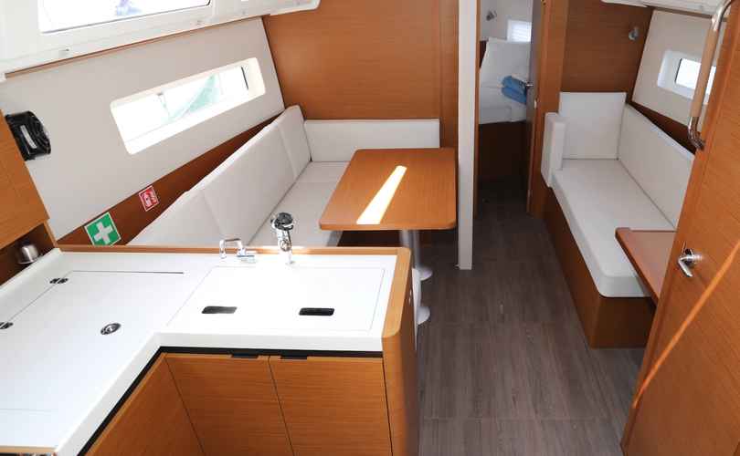 Photo Sun Odyssey 380 (2025)