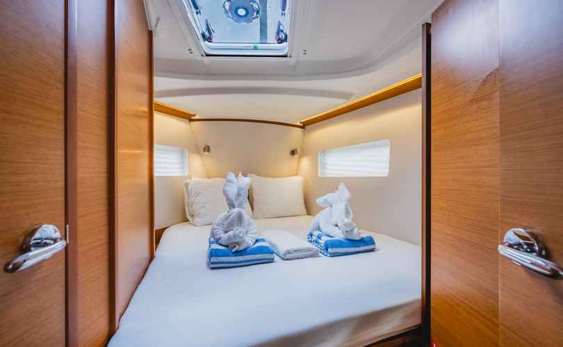 Sun Odyssey 380