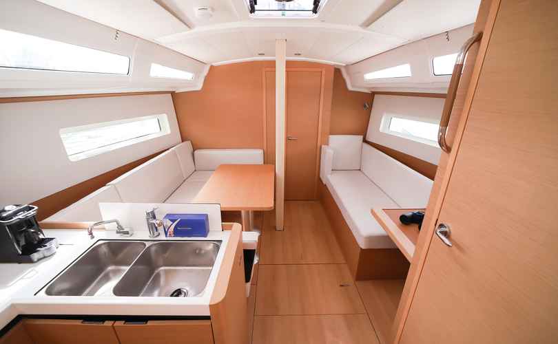 Photo Sun Odyssey 380 (2023)