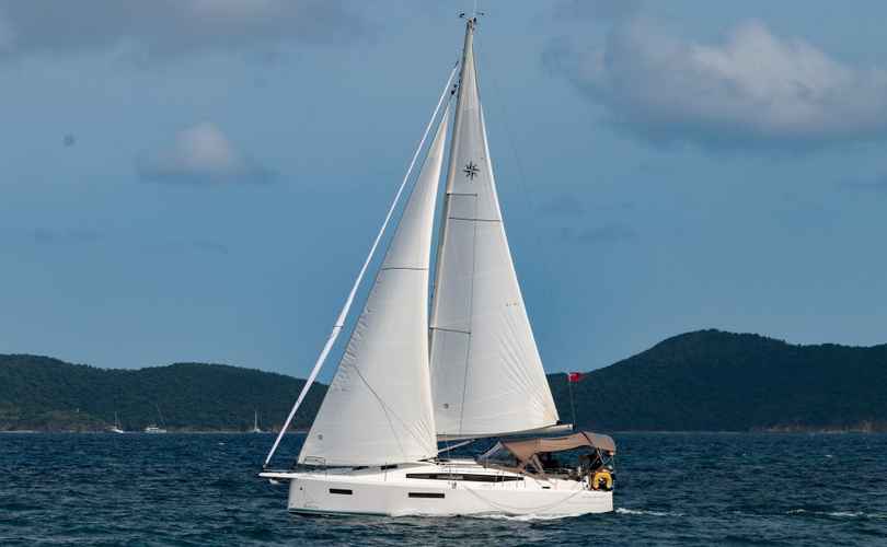 Sun Odyssey 380