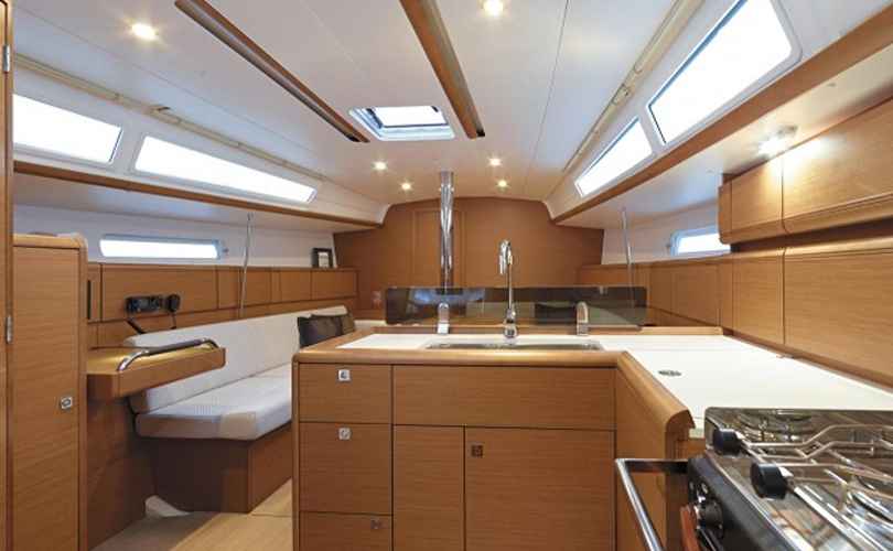 Photo Sun Odyssey 389 (Classic)