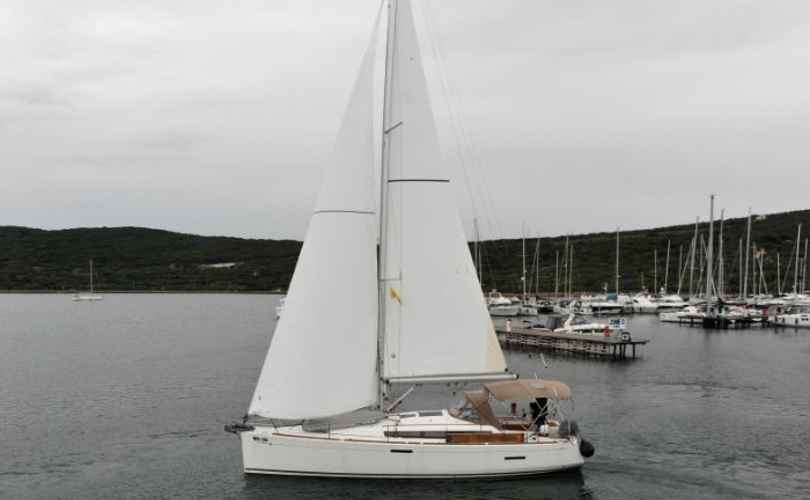 Sun Odyssey 389