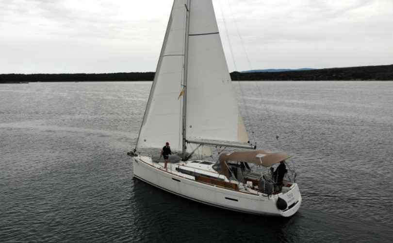 Sun Odyssey 389
