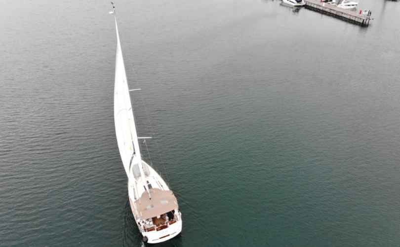 Sun Odyssey 389