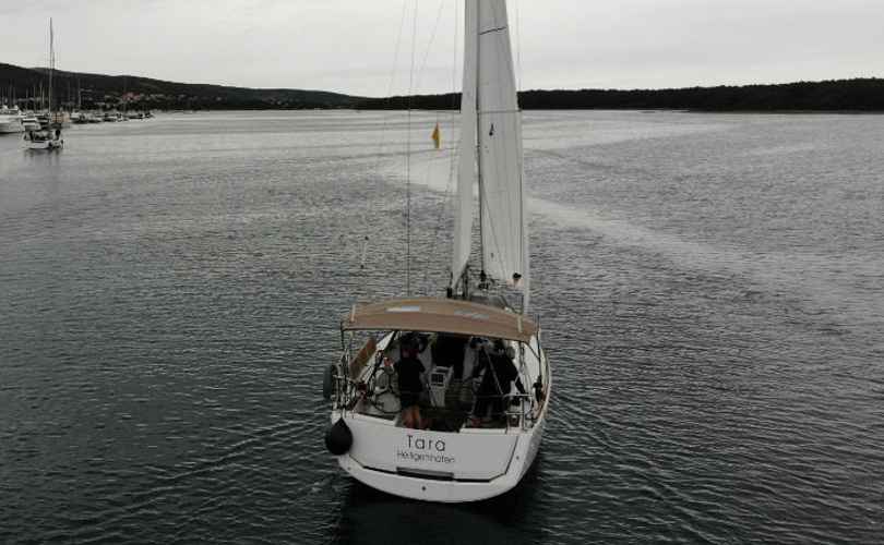 Sun Odyssey 389