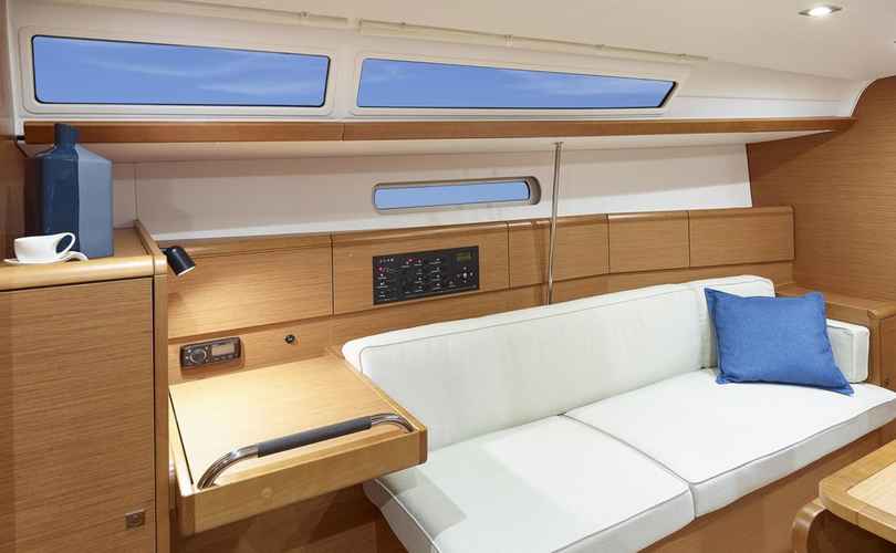 Photo Sun Odyssey 389 (Classic)