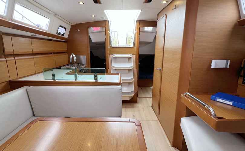 Photo Sun Odyssey 389 (2019)