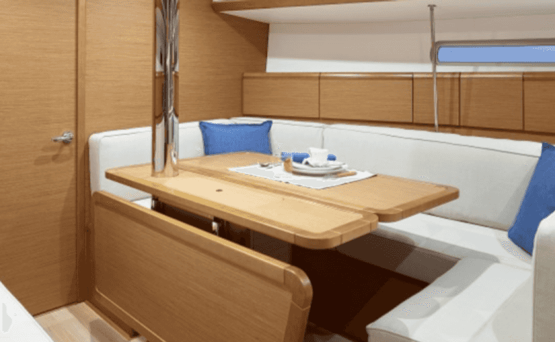 Sun Odyssey 389